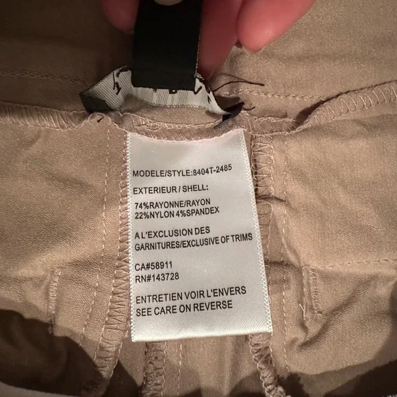 Tribal women’s capri khakis- never worn- NEW- size- 10- elastic waist band! - Picture 5 of 10